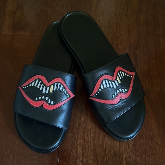 CHROME HEARTS MATTY BOY LEATHER SLIDES SIZE 37 - Picture 2 of 3